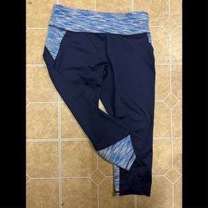Tek Gear DryTek workout exercise fitness work out Capri pants. Women’s Large.